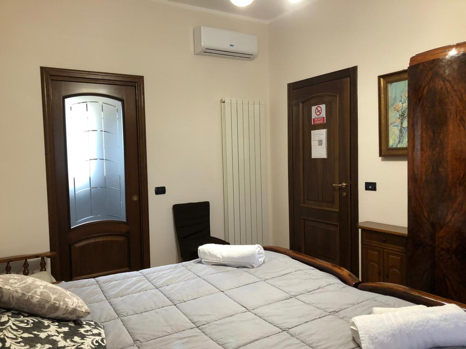 Villa Aurora Quargnento Pokoj fotografie